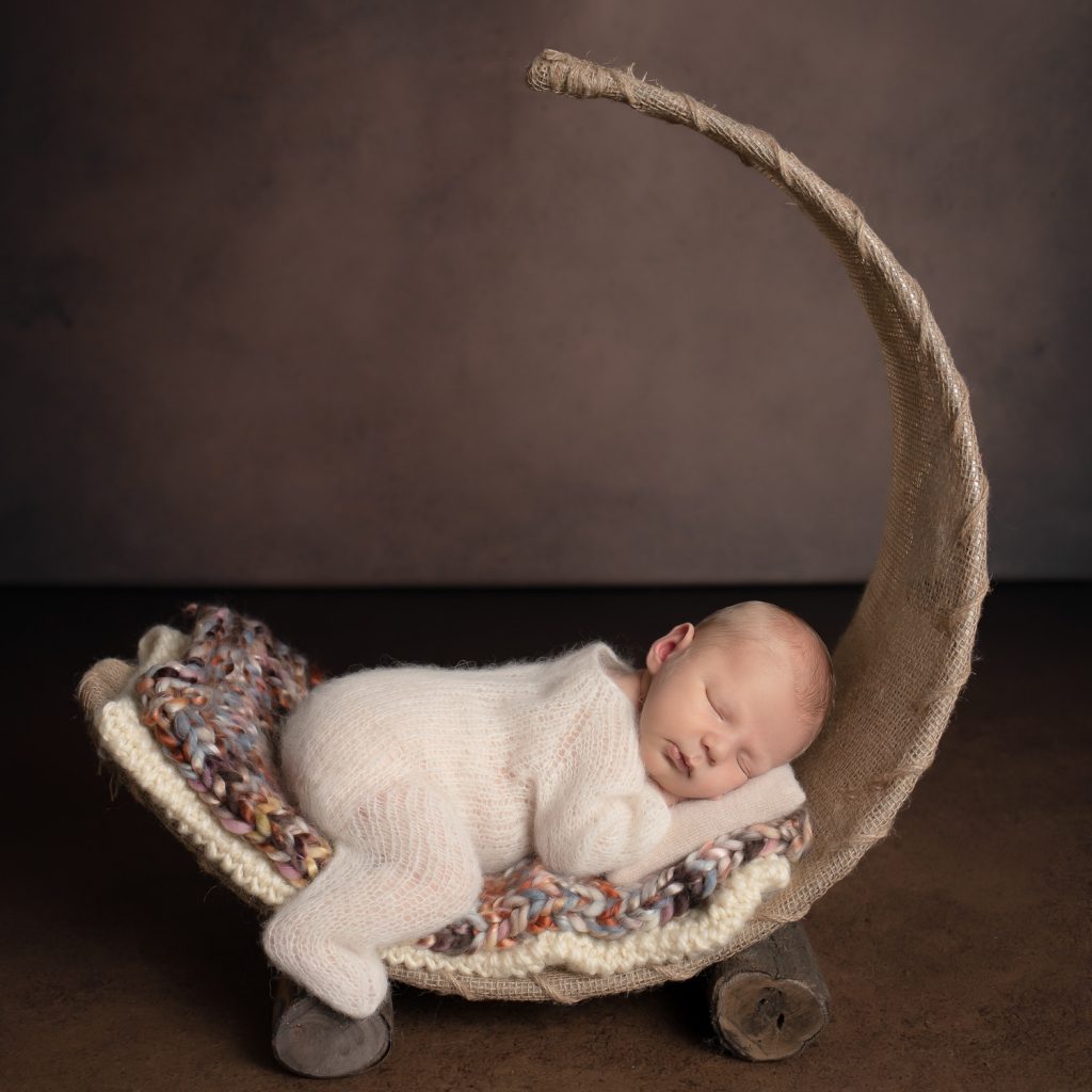 Photographe de nouveau-né à Vitré, Tatiana Brisson artiste photographe