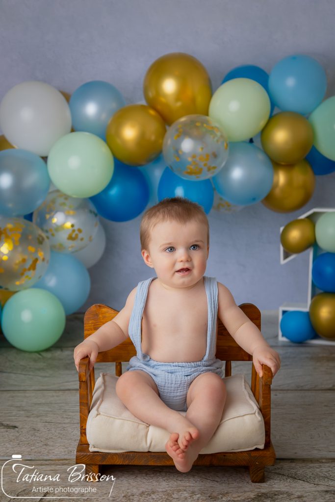 Photographe de bébé, séance anniversaire à Etrelles. Tatiana Brisson artiste photographe