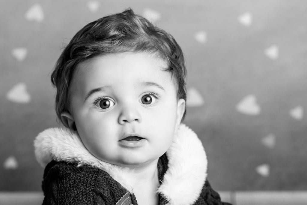 Portrait de bébé en studio à St André d'Huiriat proche de Mâcon et Bourg-en-Bresse/TatianaBrisson photographe